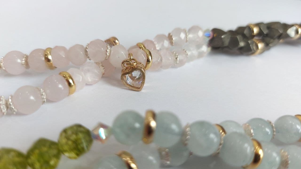 Multi-crystal energy necklace